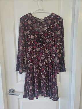 American Eagle Outfitters Burgundy Boho Bell Sleeve Floral Mini Dress Size M